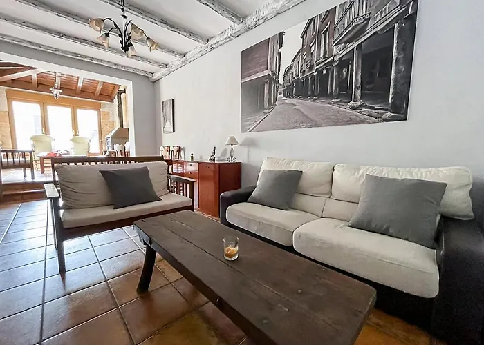 Casa El Arrabal, Casa Con Chimenea, Piscina Y Patio